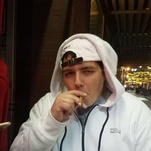 Meet your Posher, Dennis